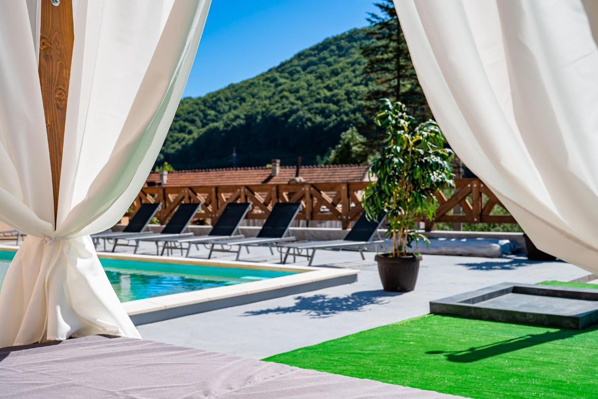 Casa Clim Hotel Anina Exterior photo